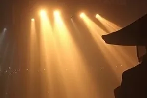 逆光诊所封面夜诊记录本两套笔迹